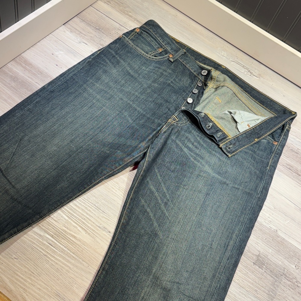 Levis 501 Jeans Mens 34x34 Button Fly Original Straight Blue Denim Medium Wash‎